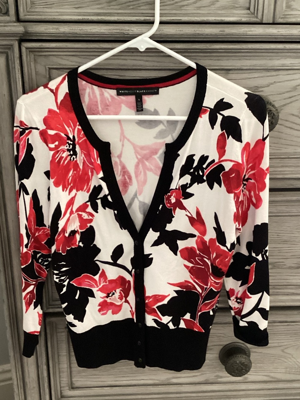 White House Black Market Red, Black & White Floral Cardigan
